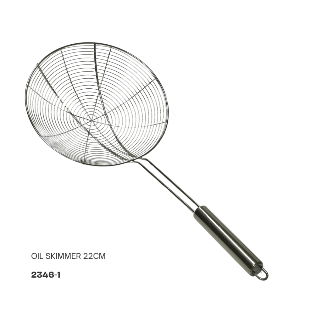 Stainless steel oil skimmer with a 22 cm diameter, featuring a circular design and long handle.