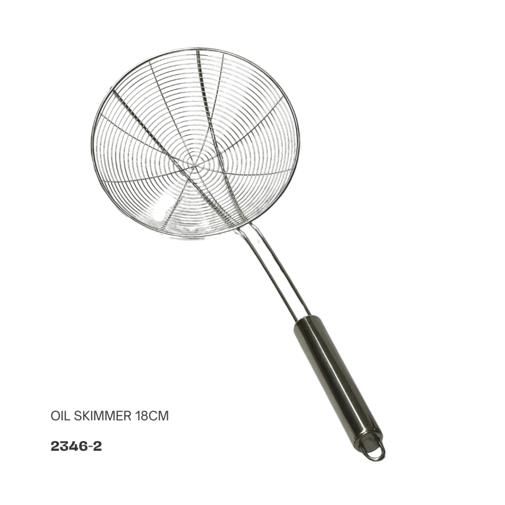 18cm oil skimmer with a metallic wire mesh and a sturdy handle