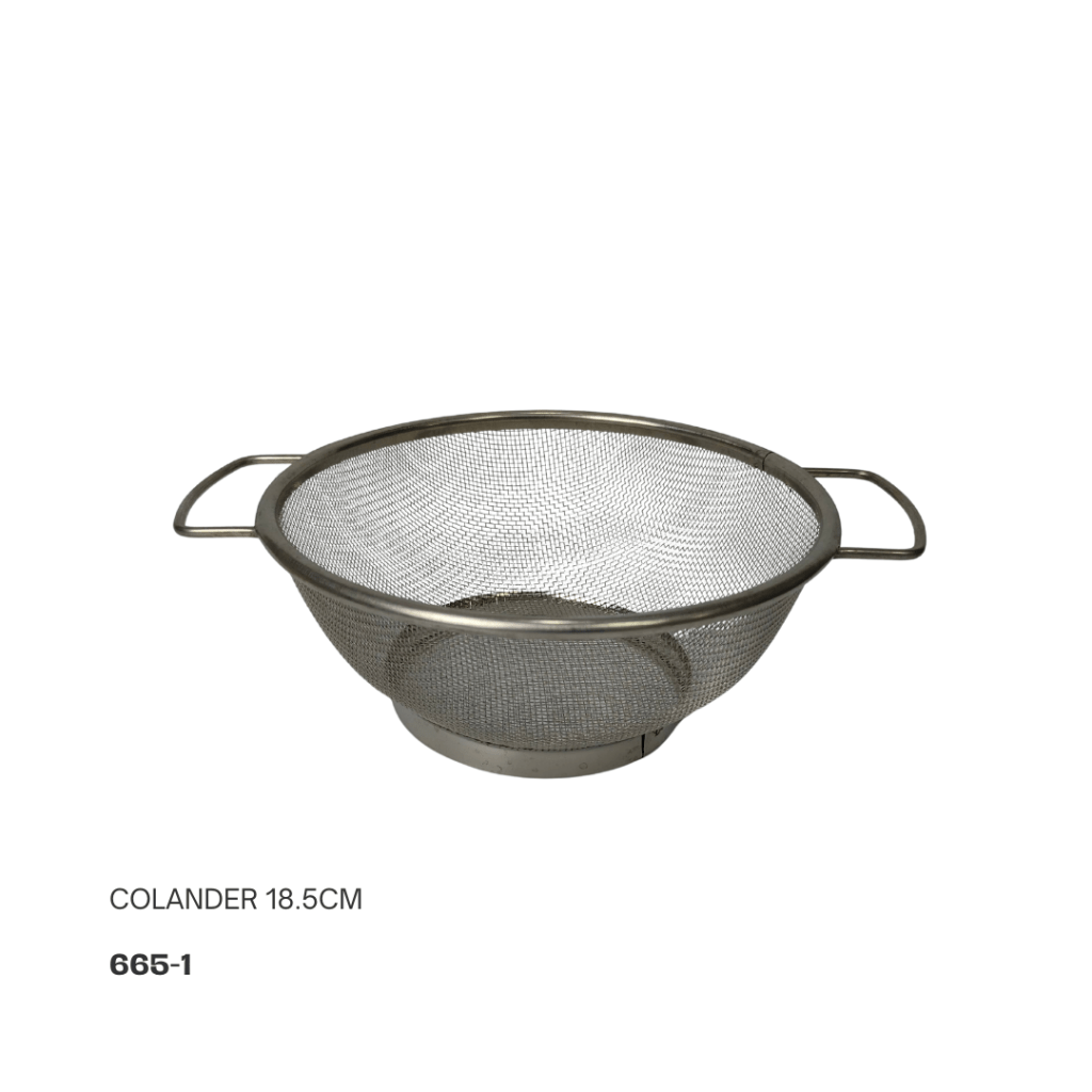 A metal colander with a diameter of 18.5 cm, featuring a mesh design and two handles.