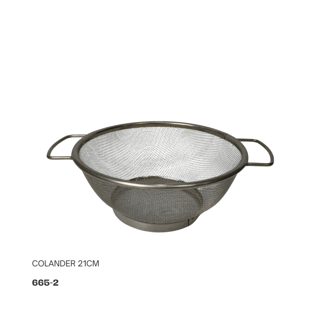 Stainless steel colander 21cm with two handles, designed for draining liquids.